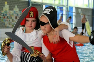 Piratenfeest bij Zwembad de Bever