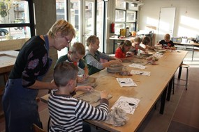 Creatiefscholenproject bij Atelier6 met leerlingen van De Duizend Eilandenschool