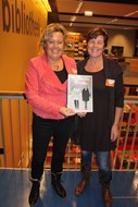 Wilfreda Pompert (l) en Nicolle Leijen (r) hebben samen een blad gemaakt mbt coaching en homeopathie