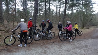 Team Maaike doet mee aan mountainbike clinic