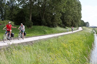 Fietsroutes en wandelroutes in Langedijk